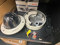Diverse beveiligingscamera’s en switches (34x) - afbeelding 13 van  31
