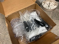 Diverse beveiligingscamera’s en switches (34x) - afbeelding 20 van  31
