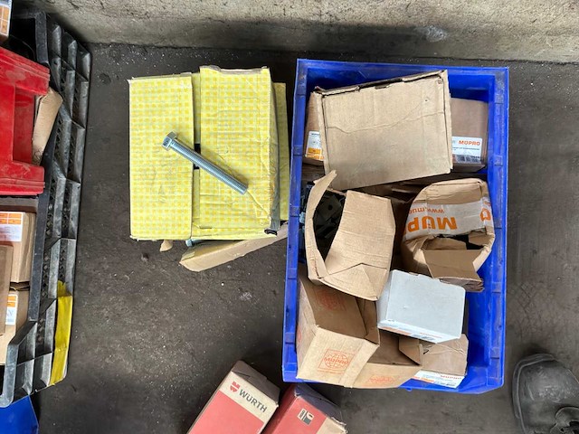 Diverse bevestigingsmaterialen - afbeelding 2 van  13