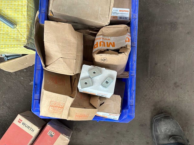 Diverse bevestigingsmaterialen - afbeelding 4 van  13