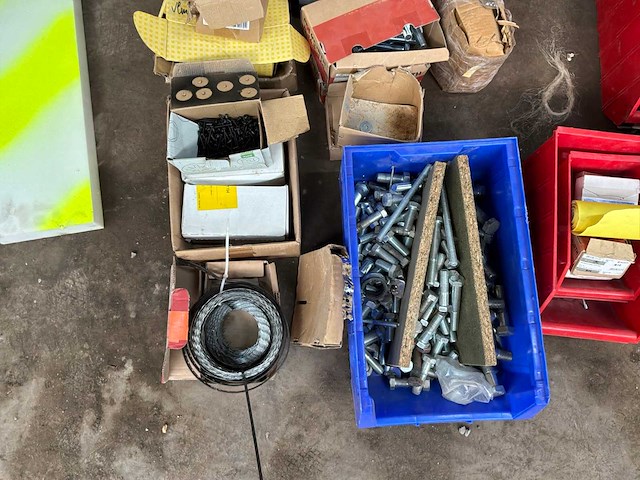 Diverse bevestigingsmaterialen - afbeelding 6 van  13