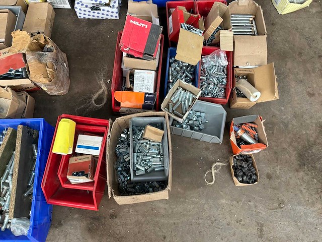 Diverse bevestigingsmaterialen - afbeelding 7 van  13