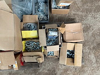 Diverse bevestigingsmaterialen - afbeelding 7 van  10
