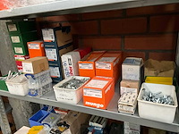 Diverse bevestigingsmaterialen - afbeelding 17 van  33