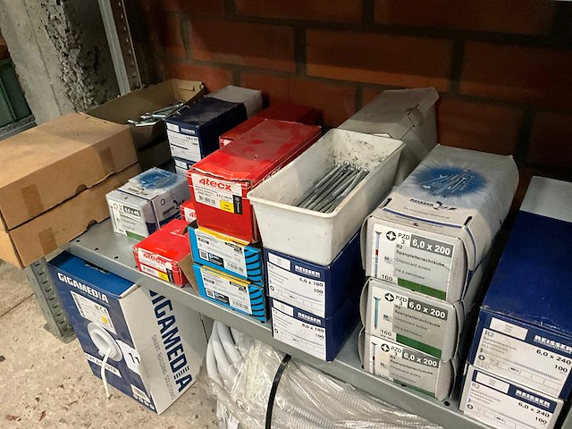 Diverse bevestigingsmaterialen - afbeelding 28 van  33