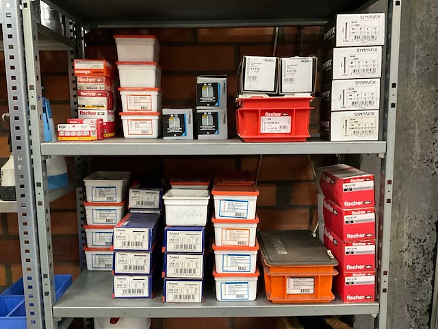 Diverse bevestigingsmaterialen - afbeelding 1 van  13