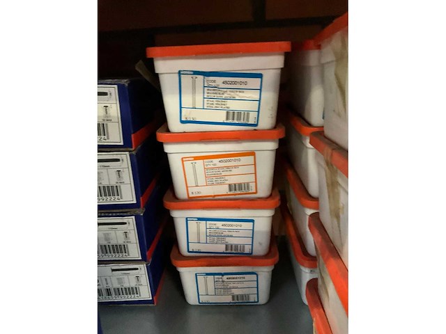 Diverse bevestigingsmaterialen - afbeelding 10 van  13