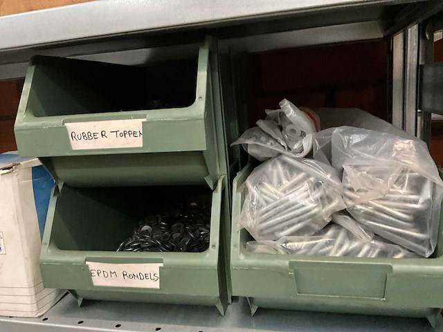 Diverse bevestigingsmaterialen - afbeelding 15 van  15