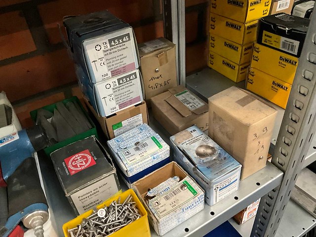 Diverse bevestigingsmaterialen - afbeelding 5 van  33