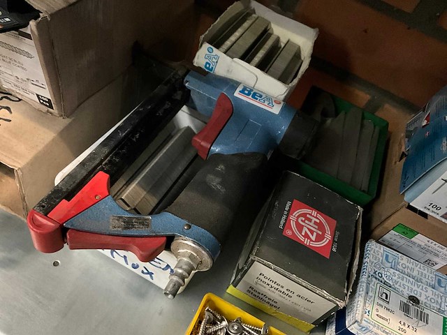 Diverse bevestigingsmaterialen - afbeelding 7 van  33