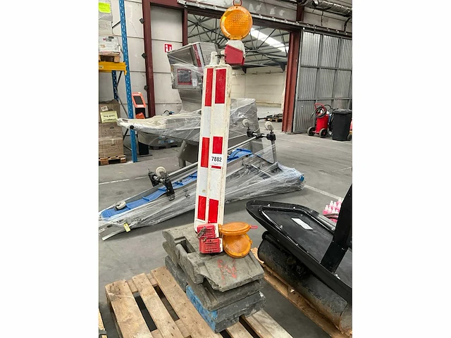 Diverse bewegwijzering - afbeelding 1 van  5