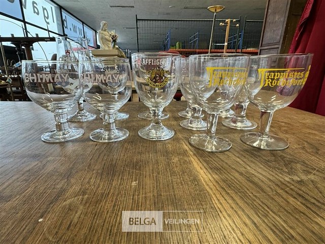 Diverse bierglazen - afbeelding 1 van  4