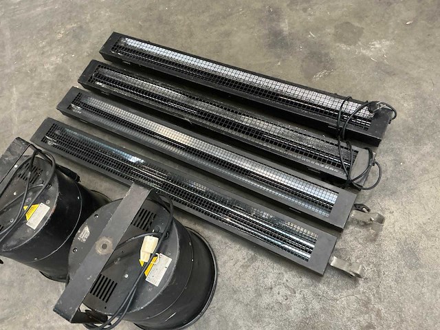 Diverse blacklights (6x) - afbeelding 2 van  7