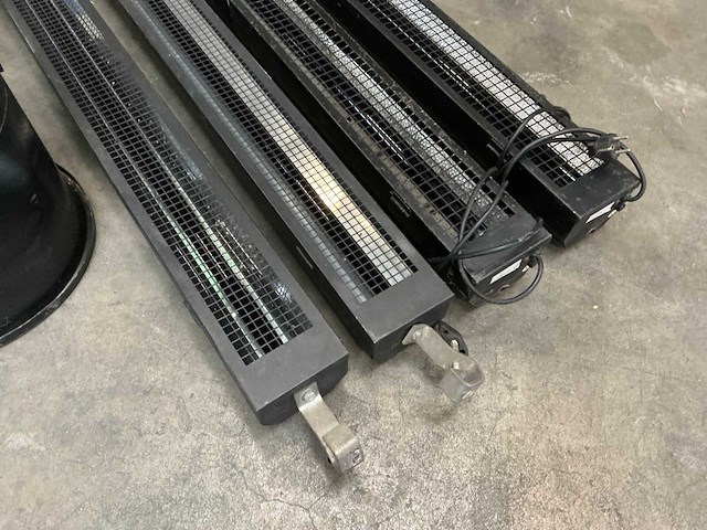 Diverse blacklights (6x) - afbeelding 3 van  7