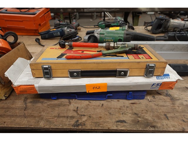 Diverse blindklinknagel tangen - afbeelding 1 van  7