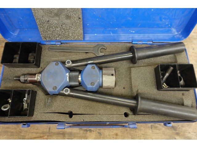 Diverse blindklinknagel tangen - afbeelding 5 van  7