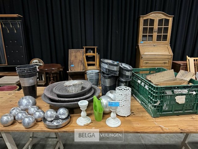 Diverse bloempotten - kaarshouders enz. - afbeelding 2 van  5