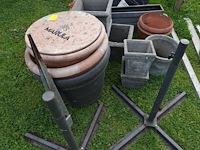 Diverse bloempotten & ijzerwaren - afbeelding 3 van  5