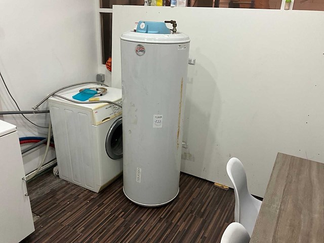 Diverse boiler (2x) - afbeelding 1 van  6