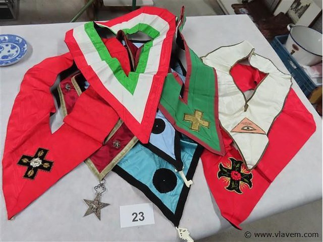 Diverse boorden vrijmetselarij - afbeelding 1 van  4