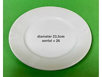 Diverse borden, dessertborden, soepbowls, soepterrines - afbeelding 1 van  4