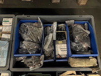 Diverse bouten en moeren - afbeelding 4 van  5