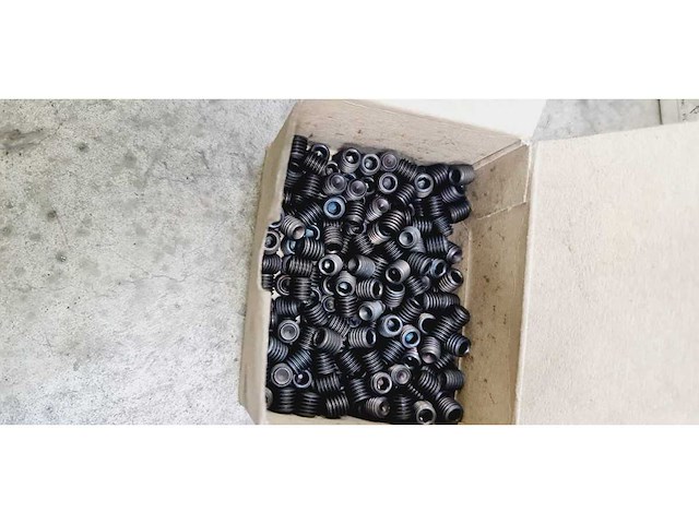 Diverse bouten en schroeven (8x) - afbeelding 5 van  10