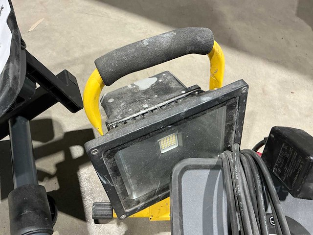 Diverse bouwlampen (4x) - afbeelding 5 van  9