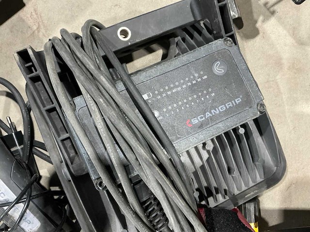 Diverse bouwlampen (4x) - afbeelding 9 van  9