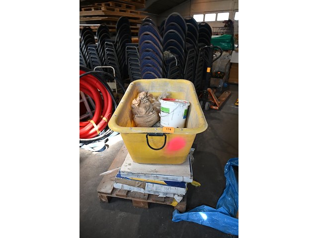 Diverse bouwmateriaal - afbeelding 2 van  4