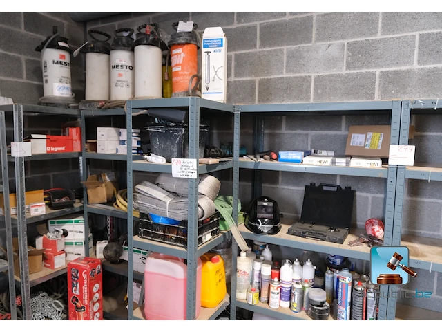 Diverse bouwmaterialen en bouwproducten - afbeelding 1 van  27
