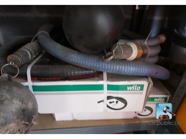 Diverse bouwmaterialen en bouwproducten - afbeelding 15 van  27