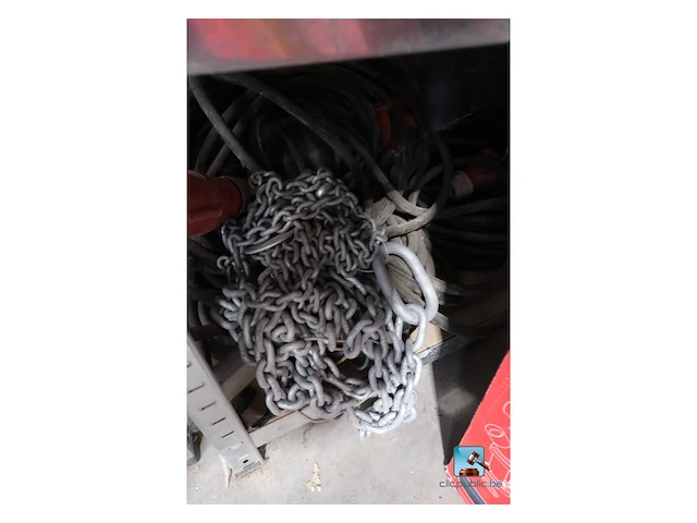 Diverse bouwmaterialen en bouwproducten - afbeelding 18 van  27