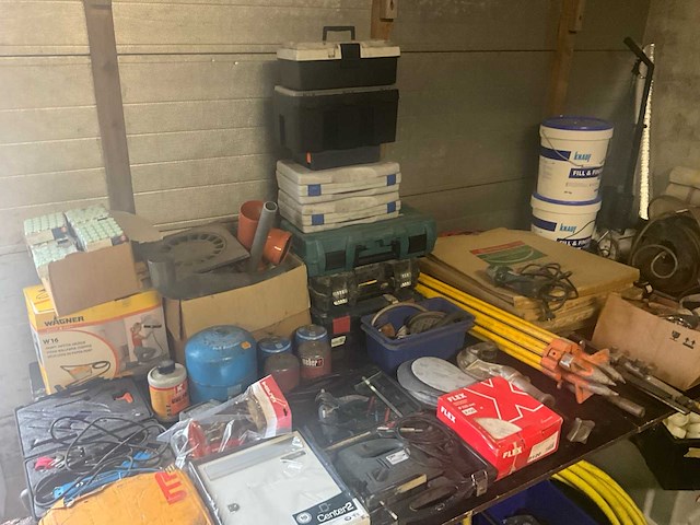 Diverse bouwmaterialen en toebehoren - afbeelding 17 van  20