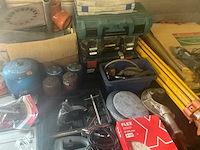 Diverse bouwmaterialen en toebehoren - afbeelding 3 van  28