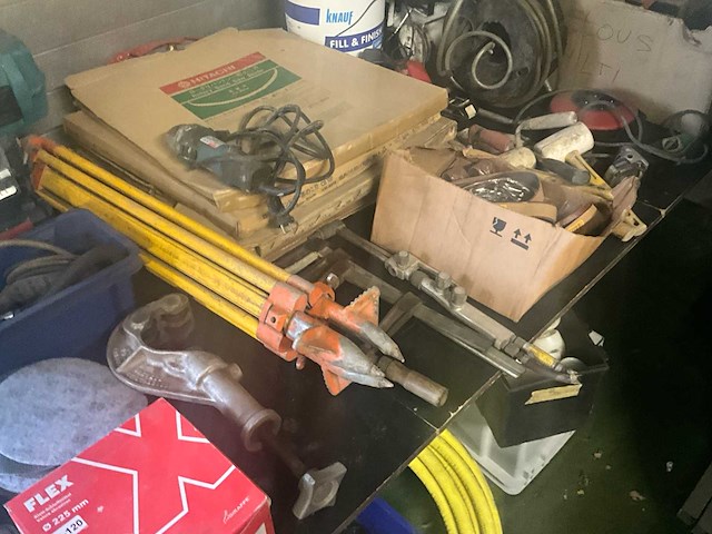 Diverse bouwmaterialen en toebehoren - afbeelding 7 van  28