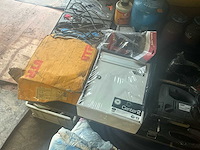 Diverse bouwmaterialen en toebehoren - afbeelding 27 van  28