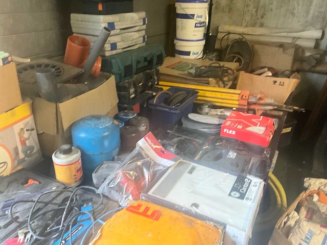 Diverse bouwmaterialen en toebehoren - afbeelding 15 van  19