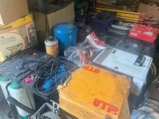 Diverse bouwmaterialen en toebehoren - afbeelding 16 van  19