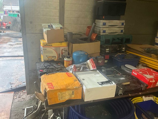 Diverse bouwmaterialen en toebehoren - afbeelding 2 van  19