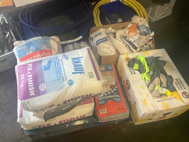 Diverse bouwmaterialen en toebehoren - afbeelding 8 van  28