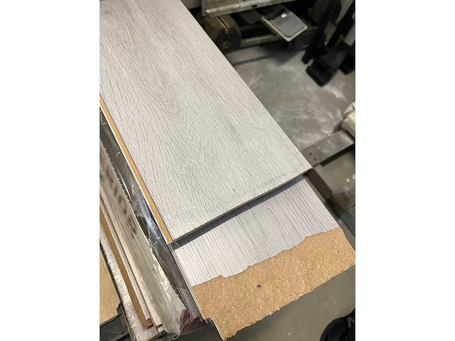 Diverse bouwmaterialen hout / balken - afbeelding 9 van  33