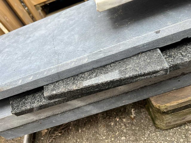 Diverse bouwmaterialen hout / balken - afbeelding 31 van  33