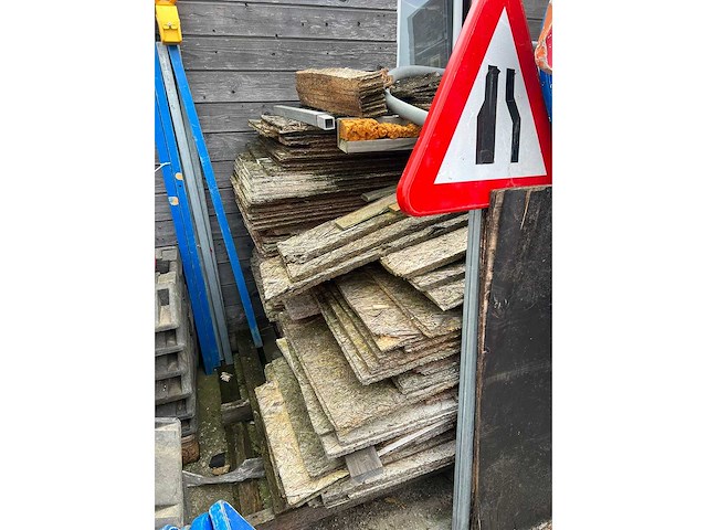 Diverse bouwmaterialen hout / balken - afbeelding 33 van  33