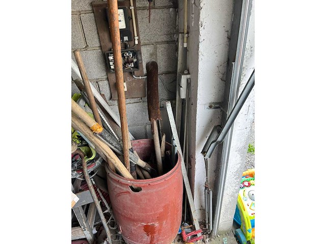 Diverse bouwmaterialen hout / balken - afbeelding 19 van  33