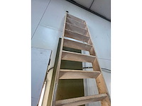 Diverse bouwmaterialen ramen deuren trap - afbeelding 12 van  23