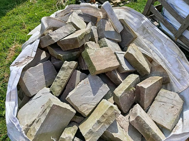 Diverse bouwmaterialen - afbeelding 2 van  3