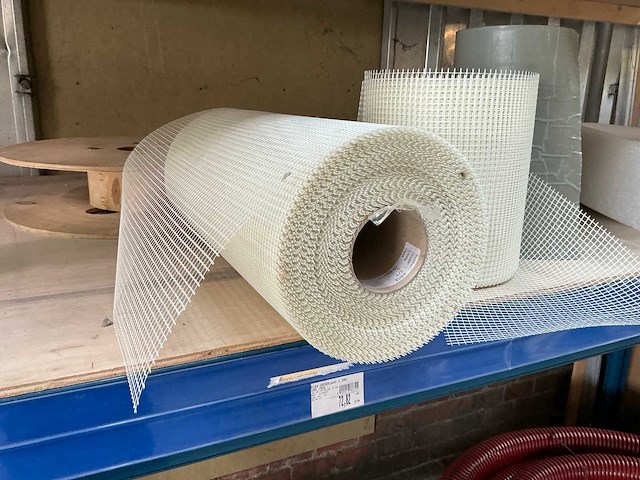 Diverse bouwmaterialen - afbeelding 1 van  11