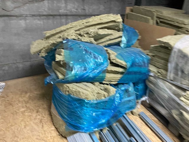 Diverse bouwmaterialen - afbeelding 4 van  6
