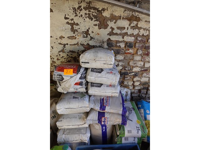 Diverse bouwmaterialen - afbeelding 1 van  7